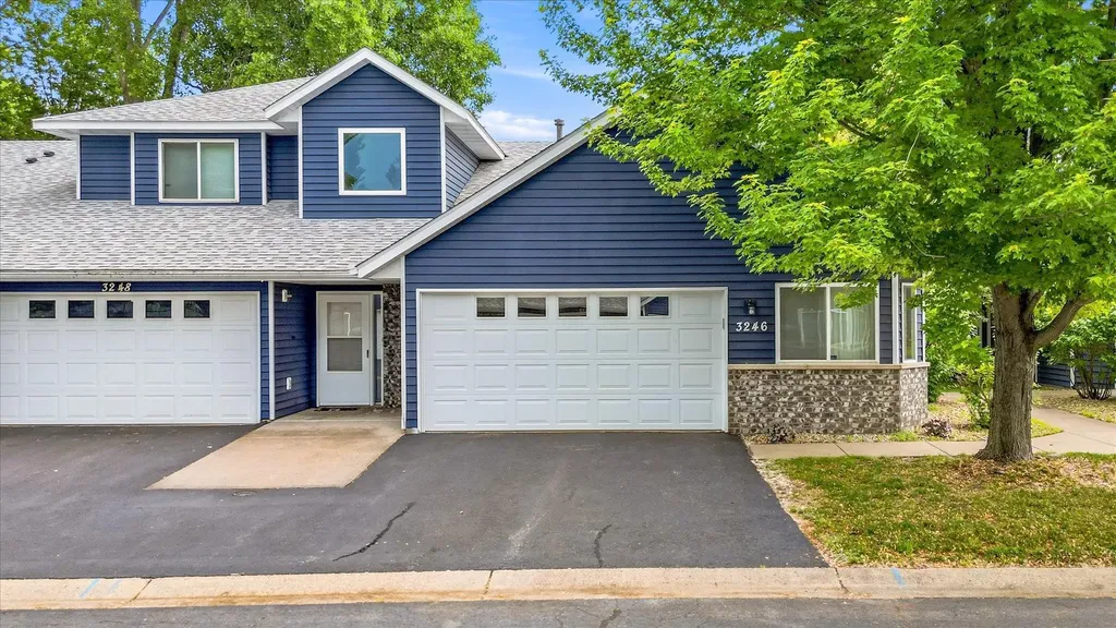 3246 Edgerton Street Vadnais Heights MN 55127