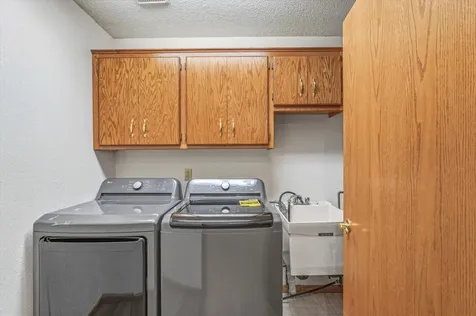3246 Edgerton Street Vadnais Heights MN 55127