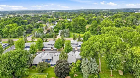 3246 Edgerton Street Vadnais Heights MN 55127