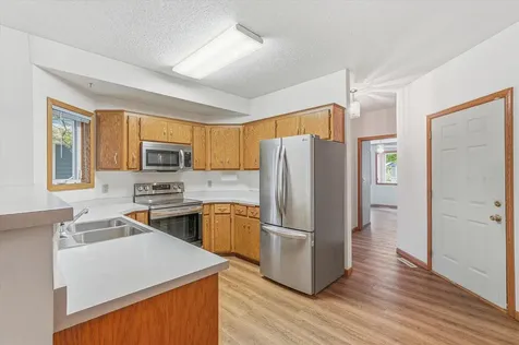 3246 Edgerton Street Vadnais Heights MN 55127