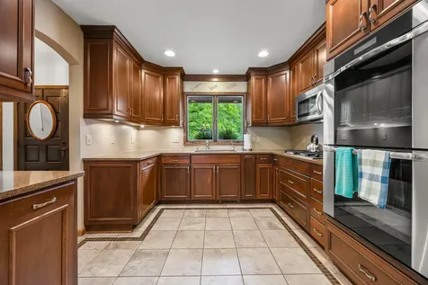 8119 Lower 129th Court Apple Valley MN 55124