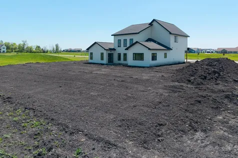 4947 41 Avenue N Fargo ND 58102