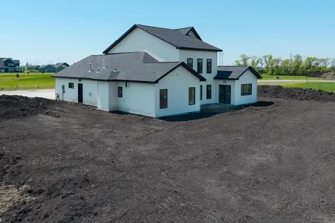 4947 41 Avenue N Fargo ND 58102