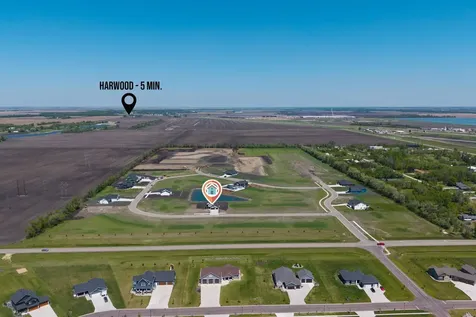 4947 41 Avenue N Fargo ND 58102