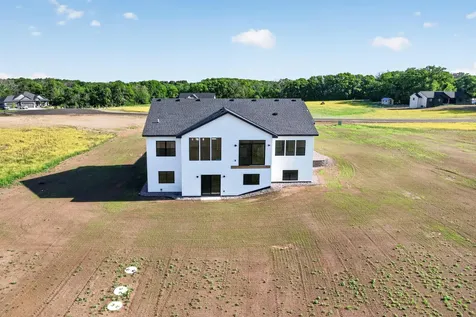 13437 295th Avenue NW Princeton MN 55371