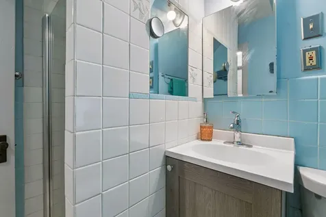 1908 E River Terrace Minneapolis MN 55414