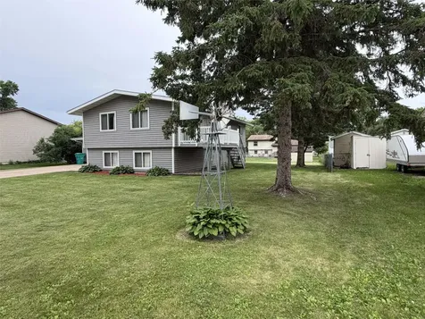 605 NW 10th Avenue Waseca MN 56093
