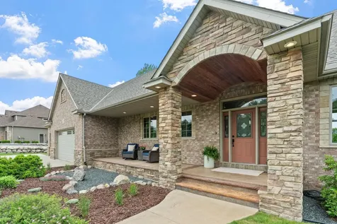 14480 Tyrol Drive Shakopee MN 55379