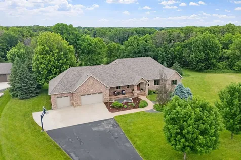14480 Tyrol Drive Shakopee MN 55379