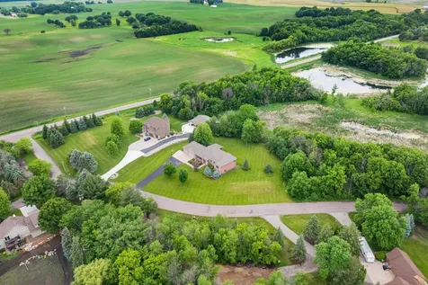 14480 Tyrol Drive Shakopee MN 55379
