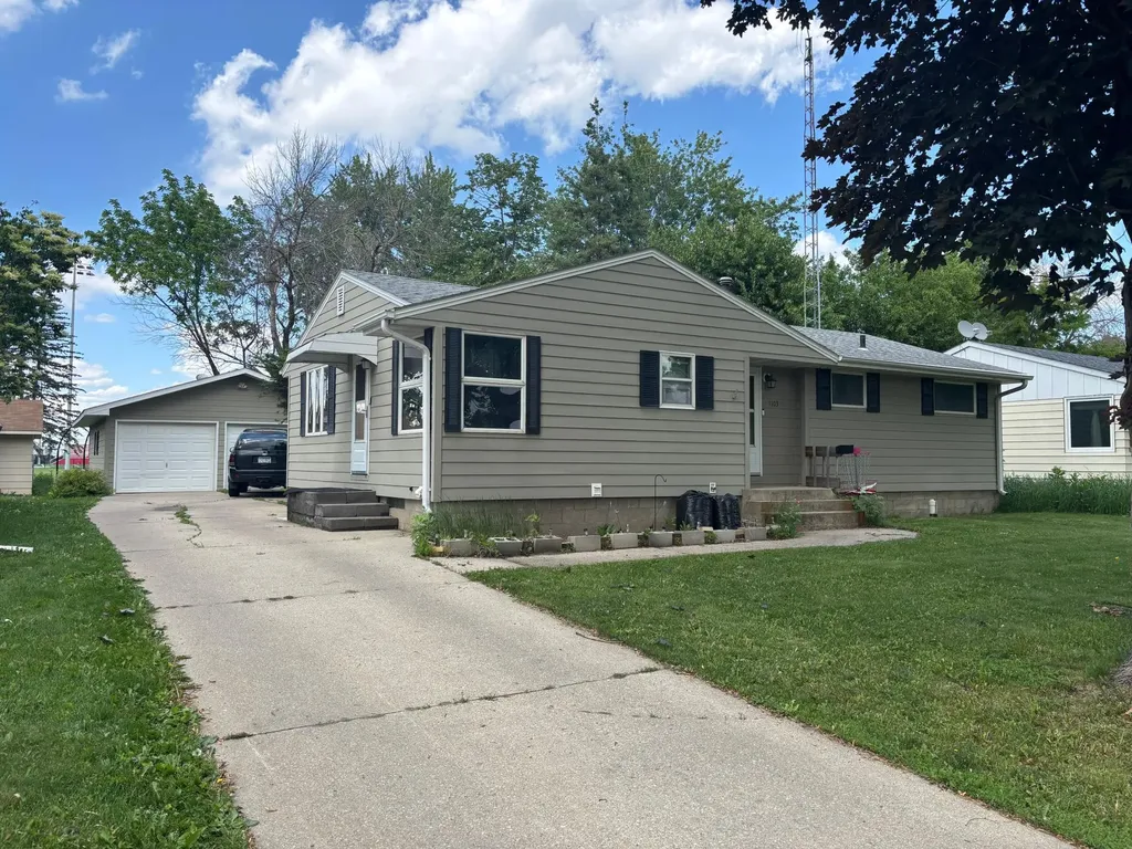 1103 Wilbur Street Worthington MN 56187