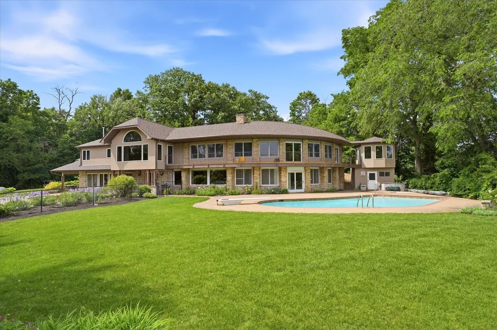10129 Eden Prairie Road Eden Prairie MN 55347