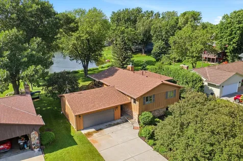 2516 Ridge Lane Mounds View MN 55112