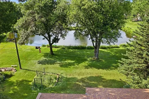 2516 Ridge Lane Mounds View MN 55112