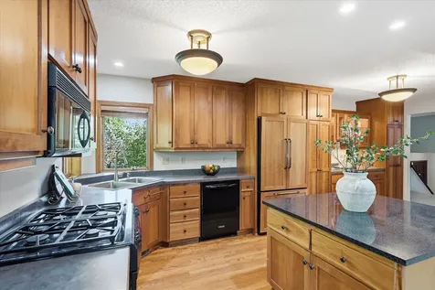 2516 Ridge Lane Mounds View MN 55112