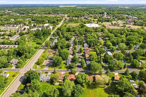 2516 Ridge Lane Mounds View MN 55112
