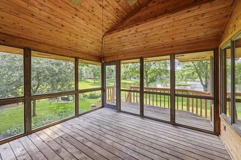 2516 Ridge Lane Mounds View MN 55112