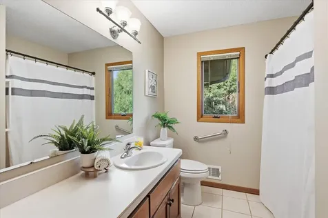 2516 Ridge Lane Mounds View MN 55112