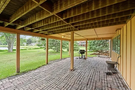 2516 Ridge Lane Mounds View MN 55112