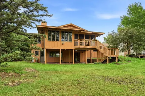 2516 Ridge Lane Mounds View MN 55112