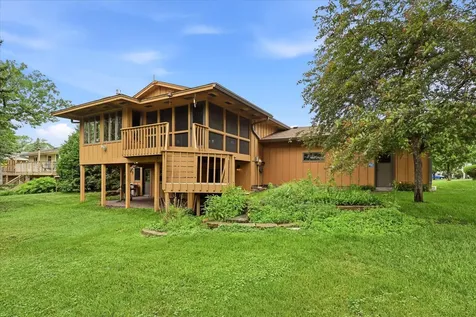 2516 Ridge Lane Mounds View MN 55112