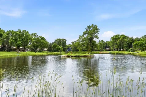 2516 Ridge Lane Mounds View MN 55112