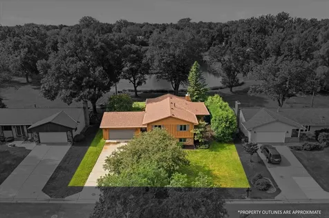 2516 Ridge Lane Mounds View MN 55112