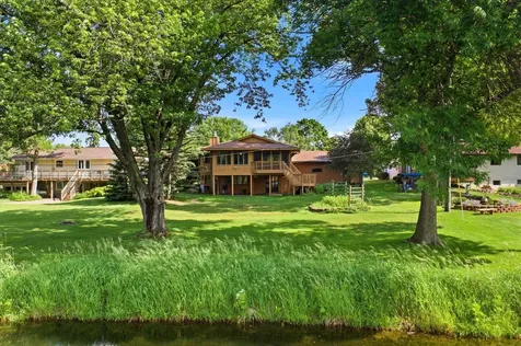 2516 Ridge Lane Mounds View MN 55112