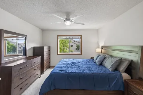 1649 Hamilton Lane Shakopee MN 55379