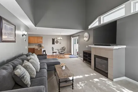 1649 Hamilton Lane Shakopee MN 55379