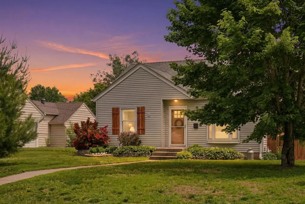 5348 Morgan Avenue N Brooklyn Center MN 55430