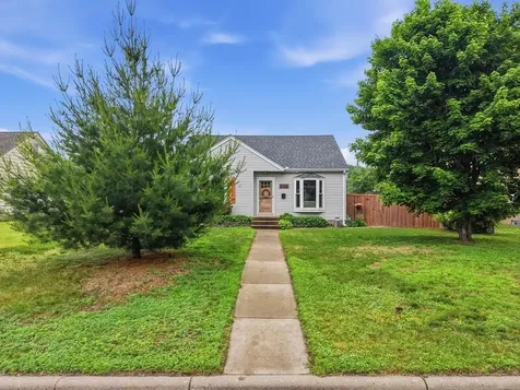 5348 Morgan Avenue N Brooklyn Center MN 55430