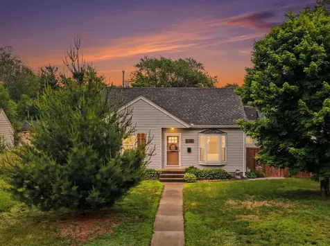 5348 Morgan Avenue N Brooklyn Center MN 55430