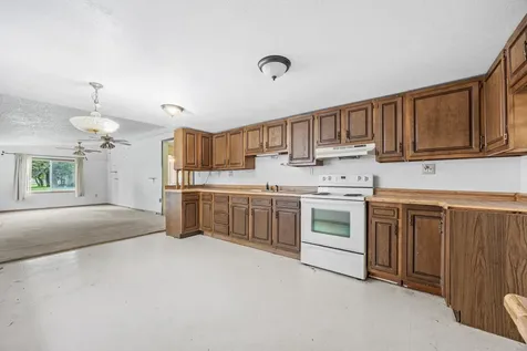 118 2nd Street SW Hillsboro ND 58045