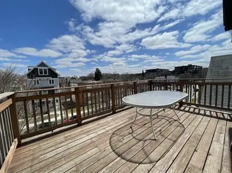 2748 Dupont Avenue S Minneapolis MN 55408