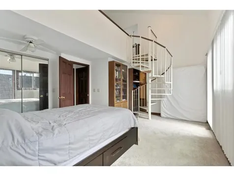 2748 Dupont Avenue S Minneapolis MN 55408