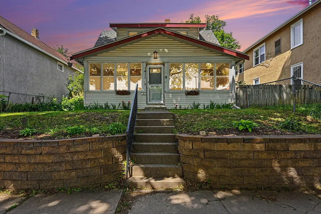 1411 Knox Avenue N Minneapolis MN 55411