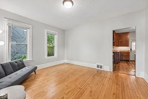1411 Knox Avenue N Minneapolis MN 55411