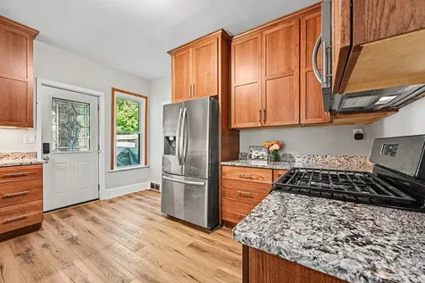 1411 Knox Avenue N Minneapolis MN 55411