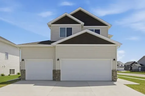 5555 Lori Lane W West Fargo ND 58078