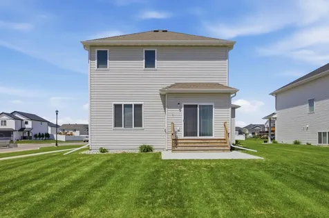 5555 Lori Lane W West Fargo ND 58078