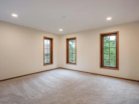 1404 Woodland Drive SW Rochester MN 55902