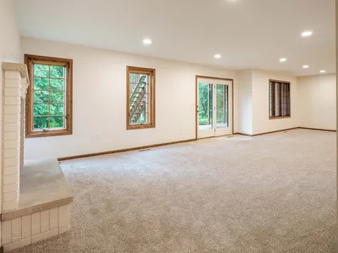 1404 Woodland Drive SW Rochester MN 55902