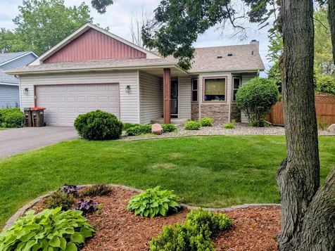 2581 Henslow Avenue N Oakdale MN 55128