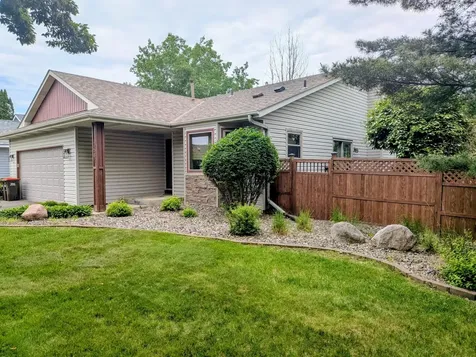 2581 Henslow Avenue N Oakdale MN 55128