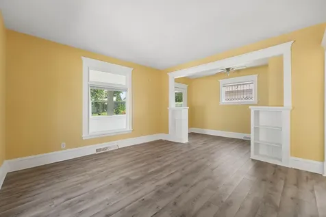 901 31st Avenue N Minneapolis MN 55411