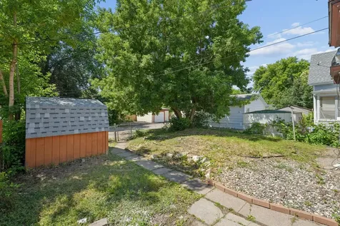 901 31st Avenue N Minneapolis MN 55411
