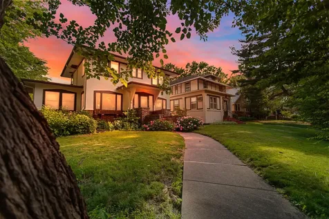 2122 Carroll Avenue Saint Paul MN 55104