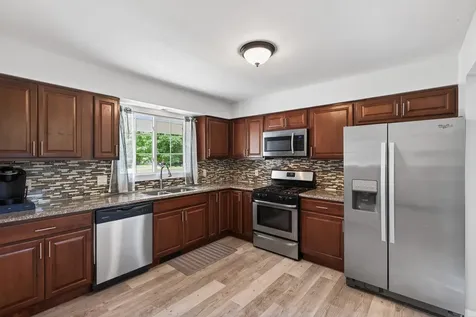 7941 Girard Court N Brooklyn Park MN 55444