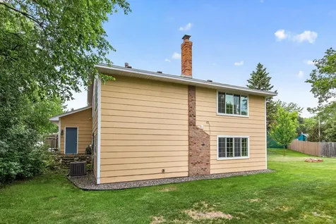 7941 Girard Court N Brooklyn Park MN 55444